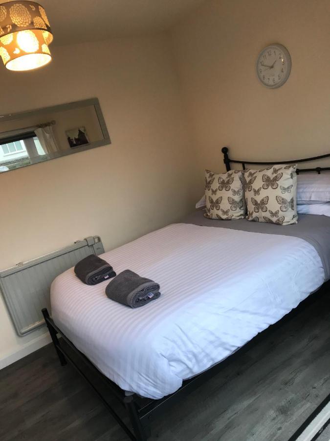 Ty Mynydd * Cardiff