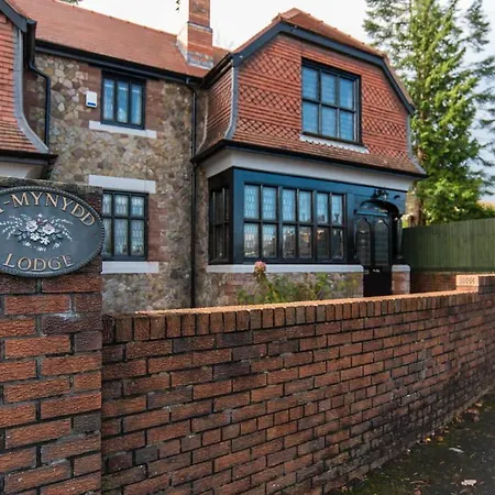 Ty Mynydd Lodge Holiday Home Cardiff Exterior photo