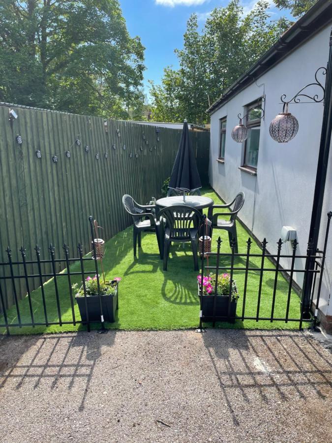 Ty Mynydd * Cardiff